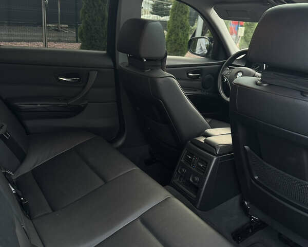 Чорний БМВ 3 Серія, об'ємом двигуна 2 л та пробігом 239 тис. км за 8900 $, фото 29 на Automoto.ua