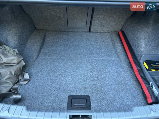 БМВ 3 Серия 2009 в Одессе на Automoto.ua Черный БМВ 3 Серия, объемом двигателя 3 л и пробегом 270 тыс. км за 9200 $, фото 13 на Automoto.ua