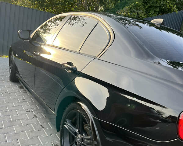 Черный БМВ 3 Серия, объемом двигателя 2 л и пробегом 242 тыс. км за 9400 $, фото 6 на Automoto.ua