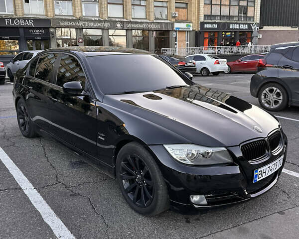 Чорний БМВ 3 Серія, об'ємом двигуна 3 л та пробігом 300 тис. км за 9999 $, фото 15 на Automoto.ua