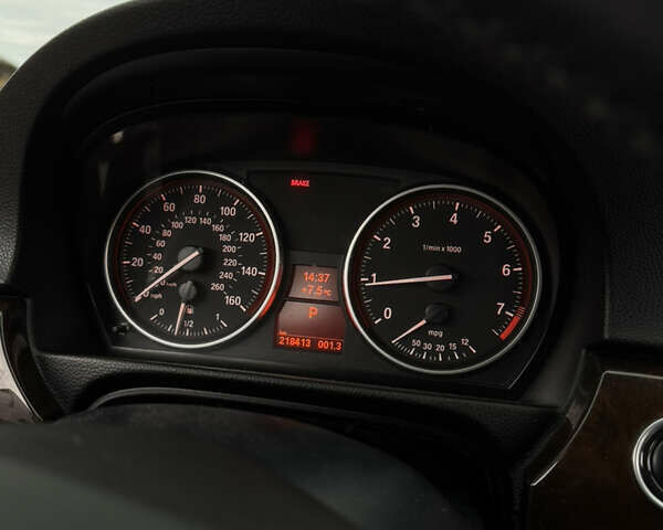 Черный БМВ 3 Серия, объемом двигателя 3 л и пробегом 218 тыс. км за 9000 $, фото 8 на Automoto.ua