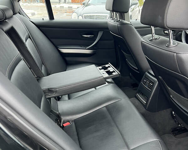 Чорний БМВ 3 Серія, об'ємом двигуна 2 л та пробігом 280 тис. км за 11000 $, фото 30 на Automoto.ua