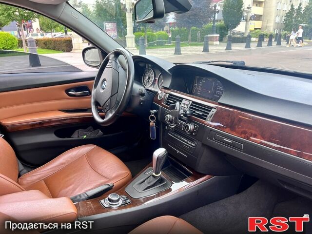 Черный БМВ 3 Серия, объемом двигателя 3 л и пробегом 175 тыс. км за 10500 $, фото 8 на Automoto.ua