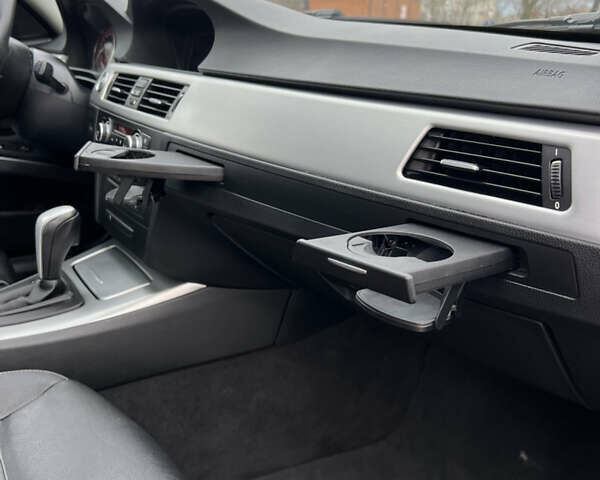 Чорний БМВ 3 Серія, об'ємом двигуна 2 л та пробігом 280 тис. км за 11000 $, фото 32 на Automoto.ua