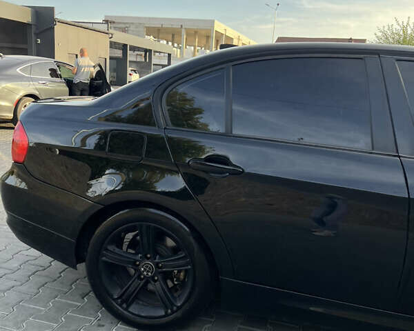 Черный БМВ 3 Серия, объемом двигателя 2 л и пробегом 242 тыс. км за 9400 $, фото 4 на Automoto.ua