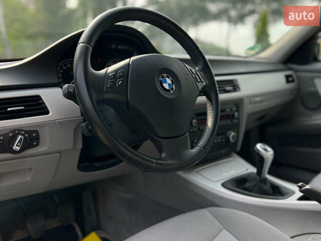 Черный БМВ 3 Серия, объемом двигателя 2 л и пробегом 153 тыс. км за 10700 $, фото 14 на Automoto.ua
