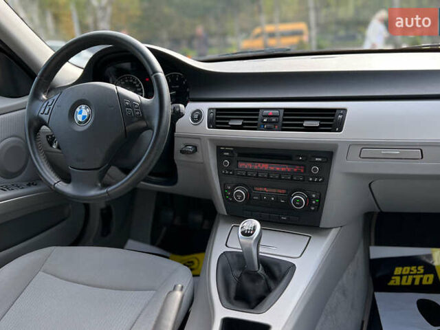 Черный БМВ 3 Серия, объемом двигателя 2 л и пробегом 153 тыс. км за 10700 $, фото 11 на Automoto.ua
