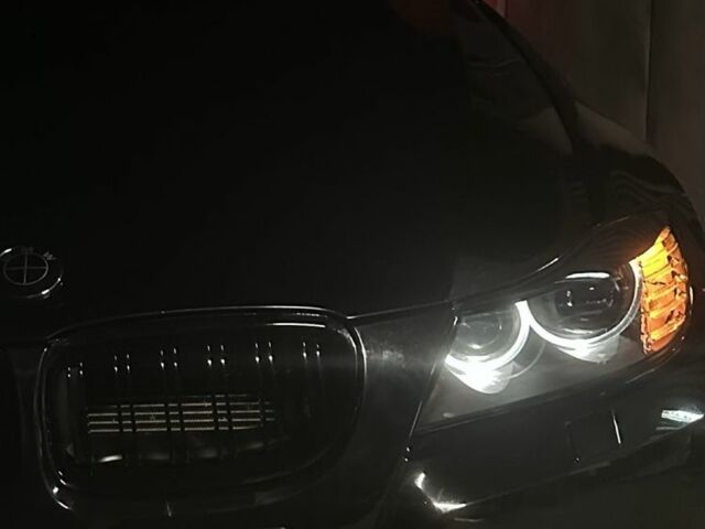 Черный БМВ 3 Серия, объемом двигателя 3 л и пробегом 34 тыс. км за 11000 $, фото 1 на Automoto.ua