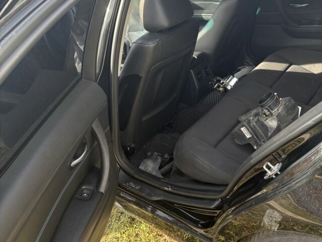 Черный БМВ 3 Серия, объемом двигателя 2 л и пробегом 390 тыс. км за 3500 $, фото 2 на Automoto.ua