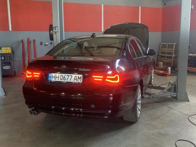 Черный БМВ 3 Серия, объемом двигателя 3 л и пробегом 34 тыс. км за 11000 $, фото 3 на Automoto.ua