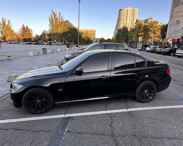 Чорний БМВ 3 Серія, об'ємом двигуна 3 л та пробігом 300 тис. км за 9999 $, фото 2 на Automoto.ua