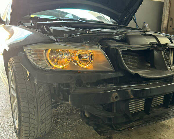 Черный БМВ 3 Серия, объемом двигателя 2 л и пробегом 289 тыс. км за 11794 $, фото 23 на Automoto.ua