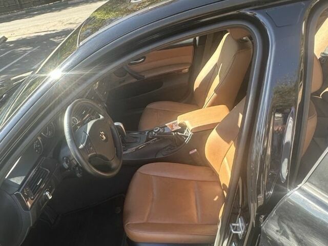 Черный БМВ 3 Серия, объемом двигателя 3 л и пробегом 34 тыс. км за 11000 $, фото 8 на Automoto.ua