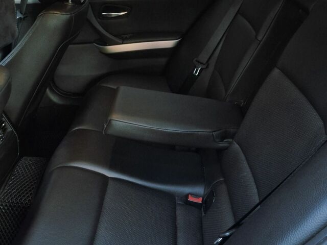 Черный БМВ 3 Серия, объемом двигателя 2 л и пробегом 230 тыс. км за 10000 $, фото 6 на Automoto.ua