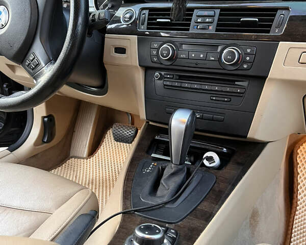 Чорний БМВ 3 Серія, об'ємом двигуна 3 л та пробігом 222 тис. км за 14200 $, фото 21 на Automoto.ua