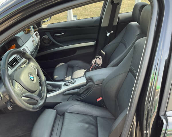 Чорний БМВ 3 Серія, об'ємом двигуна 3 л та пробігом 162 тис. км за 15500 $, фото 11 на Automoto.ua