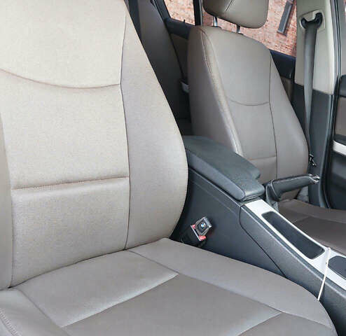 Черный БМВ 3 Серия, объемом двигателя 2 л и пробегом 279 тыс. км за 9800 $, фото 16 на Automoto.ua