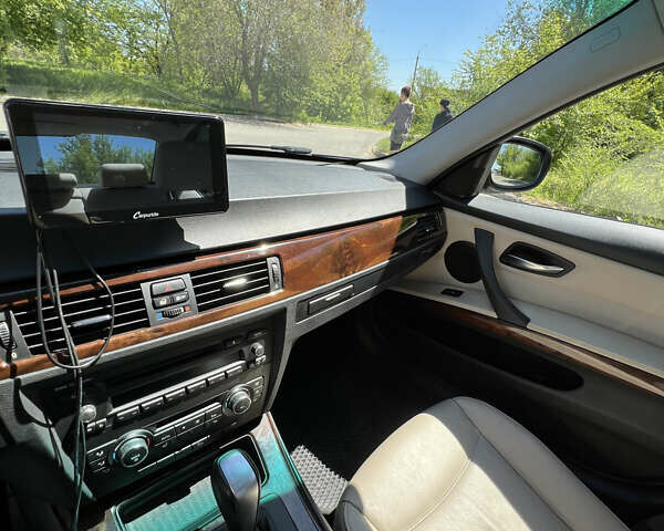 Чорний БМВ 3 Серія, об'ємом двигуна 3 л та пробігом 178 тис. км за 10500 $, фото 21 на Automoto.ua