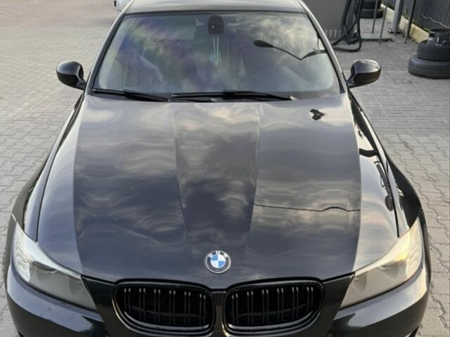 Чорний БМВ 3 Серія, об'ємом двигуна 3 л та пробігом 225 тис. км за 13600 $, фото 1 на Automoto.ua