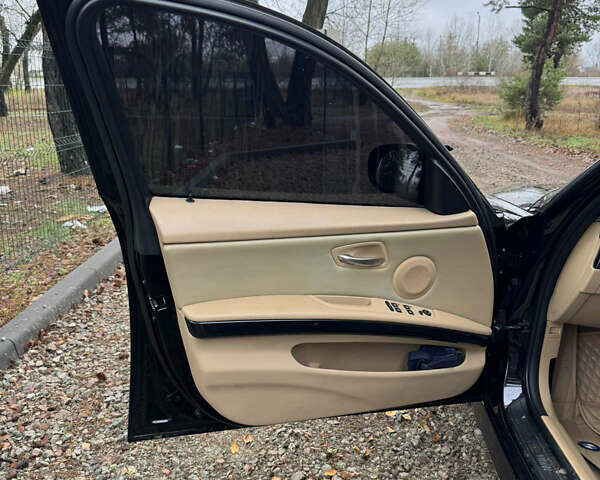 Черный БМВ 3 Серия, объемом двигателя 2 л и пробегом 195 тыс. км за 10000 $, фото 10 на Automoto.ua