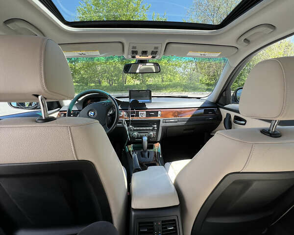 Чорний БМВ 3 Серія, об'ємом двигуна 3 л та пробігом 178 тис. км за 10500 $, фото 25 на Automoto.ua