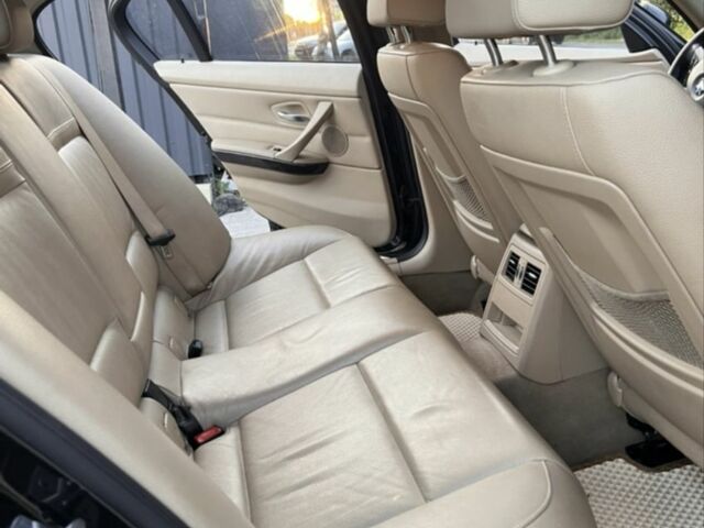 Чорний БМВ 3 Серія, об'ємом двигуна 3 л та пробігом 225 тис. км за 13600 $, фото 11 на Automoto.ua