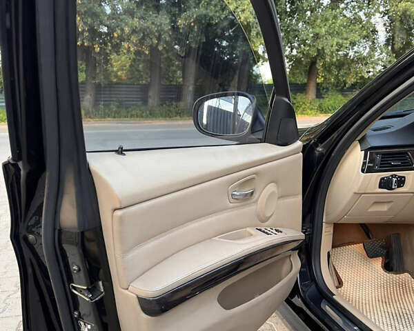 Чорний БМВ 3 Серія, об'ємом двигуна 3 л та пробігом 222 тис. км за 14200 $, фото 29 на Automoto.ua