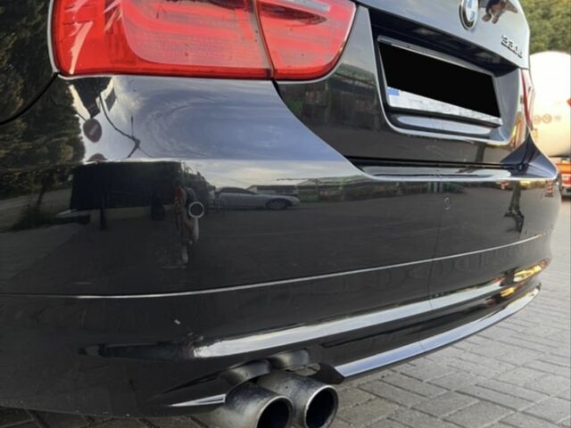 Чорний БМВ 3 Серія, об'ємом двигуна 3 л та пробігом 225 тис. км за 13600 $, фото 5 на Automoto.ua