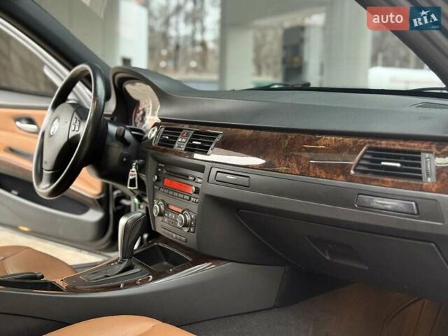 Чорний БМВ 3 Серія, об'ємом двигуна 3 л та пробігом 200 тис. км за 9500 $, фото 29 на Automoto.ua