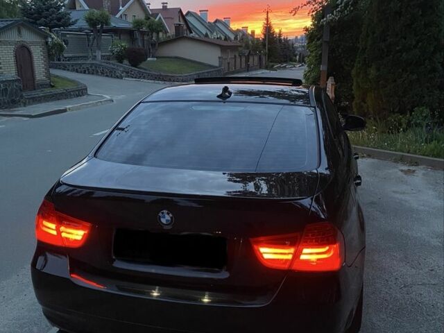 Чорний БМВ 3 Серія, об'ємом двигуна 3 л та пробігом 171 тис. км за 9800 $, фото 4 на Automoto.ua