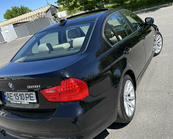 Чорний БМВ 3 Серія, об'ємом двигуна 3 л та пробігом 178 тис. км за 10500 $, фото 30 на Automoto.ua