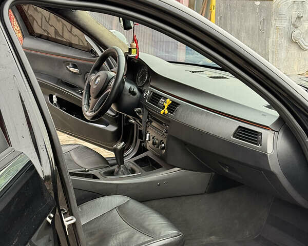 Чорний БМВ 3 Серія, об'ємом двигуна 2 л та пробігом 350 тис. км за 8500 $, фото 31 на Automoto.ua