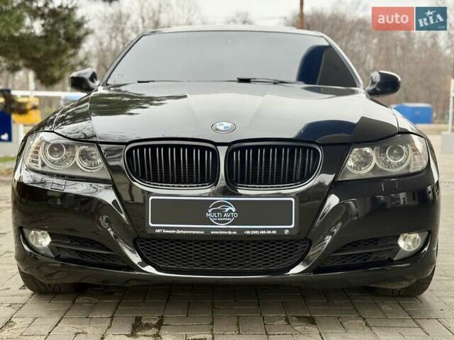 Чорний БМВ 3 Серія, об'ємом двигуна 3 л та пробігом 200 тис. км за 9500 $, фото 6 на Automoto.ua