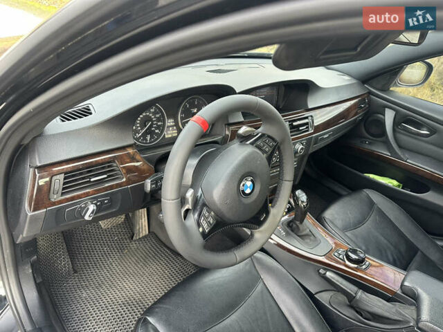 Черный БМВ 3 Серия, объемом двигателя 3 л и пробегом 290 тыс. км за 14000 $, фото 16 на Automoto.ua