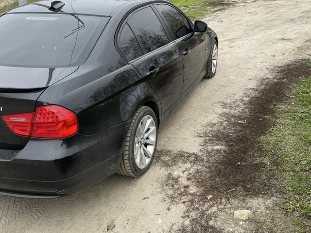 Черный БМВ 3 Серия, объемом двигателя 3 л и пробегом 203 тыс. км за 8500 $, фото 1 на Automoto.ua