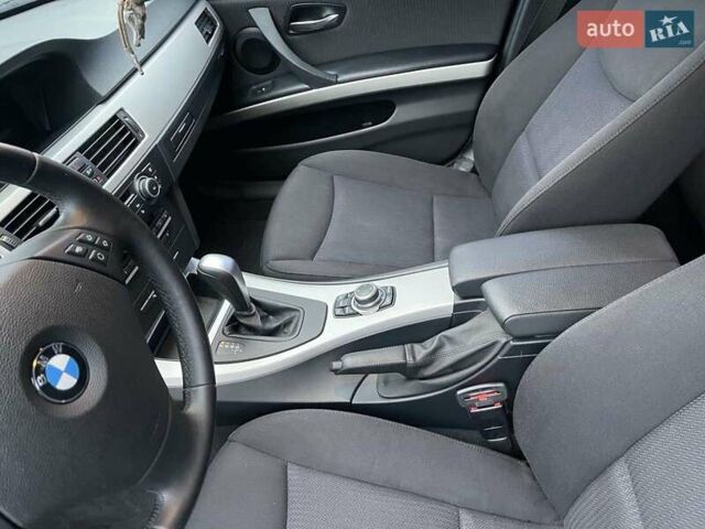 Чорний БМВ 3 Серія, об'ємом двигуна 2 л та пробігом 156 тис. км за 11800 $, фото 15 на Automoto.ua