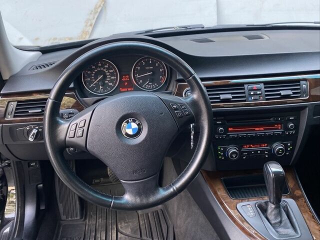 Чорний БМВ 3 Серія, об'ємом двигуна 3 л та пробігом 171 тис. км за 9800 $, фото 6 на Automoto.ua