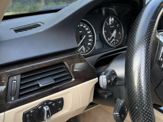 Чорний БМВ 3 Серія, об'ємом двигуна 3 л та пробігом 225 тис. км за 13600 $, фото 19 на Automoto.ua