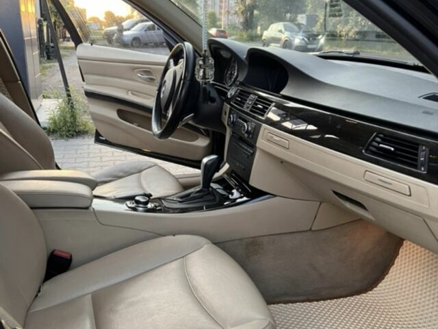 Чорний БМВ 3 Серія, об'ємом двигуна 3 л та пробігом 225 тис. км за 13600 $, фото 18 на Automoto.ua