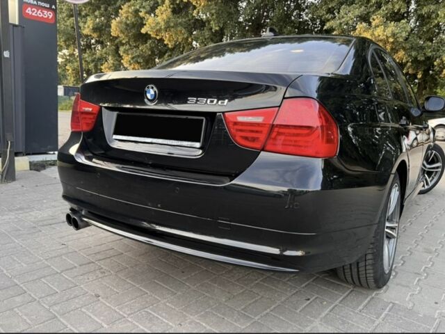 Чорний БМВ 3 Серія, об'ємом двигуна 3 л та пробігом 225 тис. км за 13600 $, фото 3 на Automoto.ua