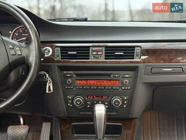 Чорний БМВ 3 Серія, об'ємом двигуна 3 л та пробігом 200 тис. км за 9500 $, фото 27 на Automoto.ua