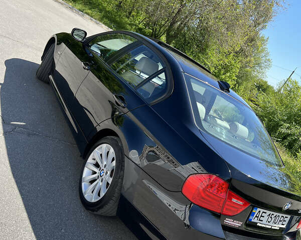 Чорний БМВ 3 Серія, об'ємом двигуна 3 л та пробігом 178 тис. км за 10500 $, фото 29 на Automoto.ua