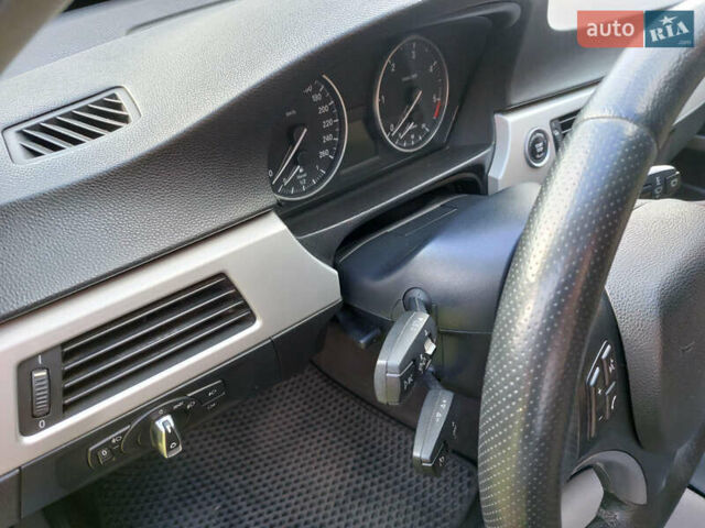 Черный БМВ 3 Серия, объемом двигателя 2 л и пробегом 279 тыс. км за 9800 $, фото 10 на Automoto.ua