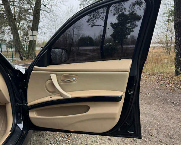 Черный БМВ 3 Серия, объемом двигателя 2 л и пробегом 195 тыс. км за 10000 $, фото 11 на Automoto.ua