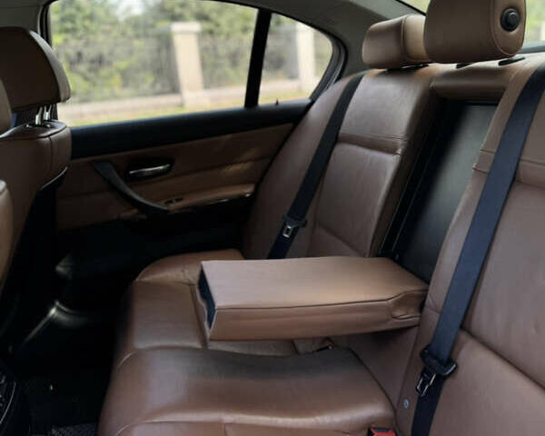 Чорний БМВ 3 Серія, об'ємом двигуна 2.98 л та пробігом 190 тис. км за 8500 $, фото 21 на Automoto.ua