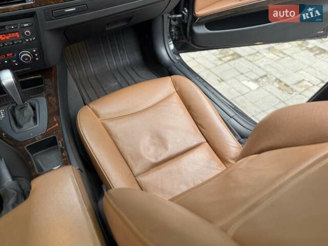 Чорний БМВ 3 Серія, об'ємом двигуна 3 л та пробігом 200 тис. км за 9500 $, фото 25 на Automoto.ua