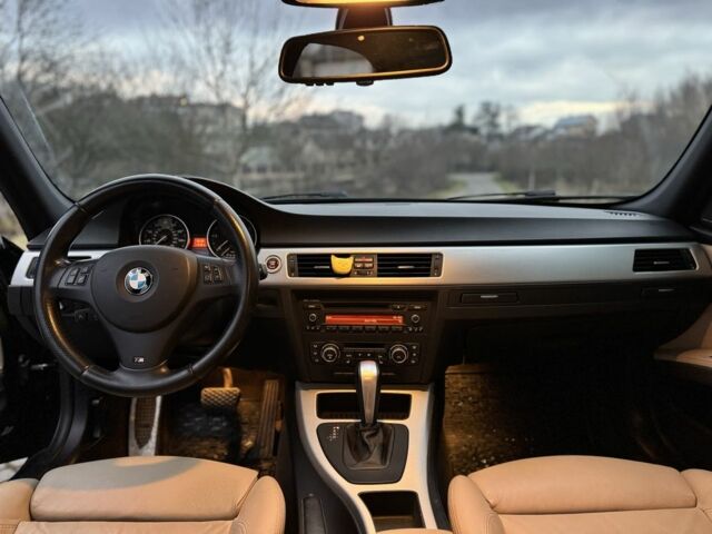 Черный БМВ 3 Серия, объемом двигателя 3 л и пробегом 208 тыс. км за 14000 $, фото 10 на Automoto.ua