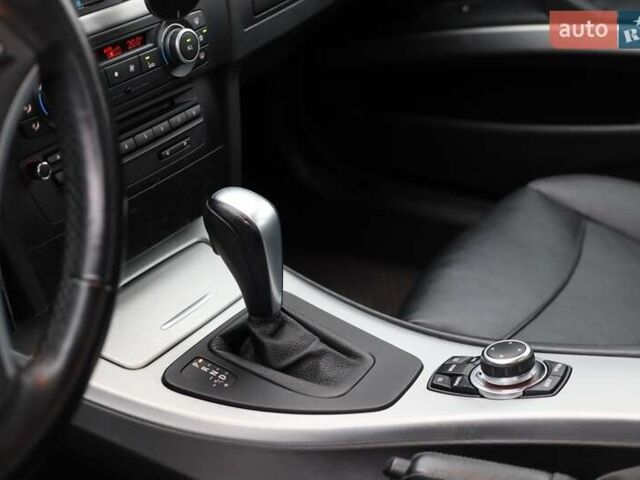 Черный БМВ 3 Серия, объемом двигателя 2 л и пробегом 329 тыс. км за 10400 $, фото 7 на Automoto.ua