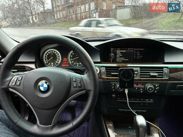 Черный БМВ 3 Серия, объемом двигателя 3 л и пробегом 270 тыс. км за 10500 $, фото 7 на Automoto.ua