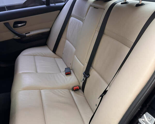 Чорний БМВ 3 Серія, об'ємом двигуна 2.99 л та пробігом 226 тис. км за 9500 $, фото 10 на Automoto.ua